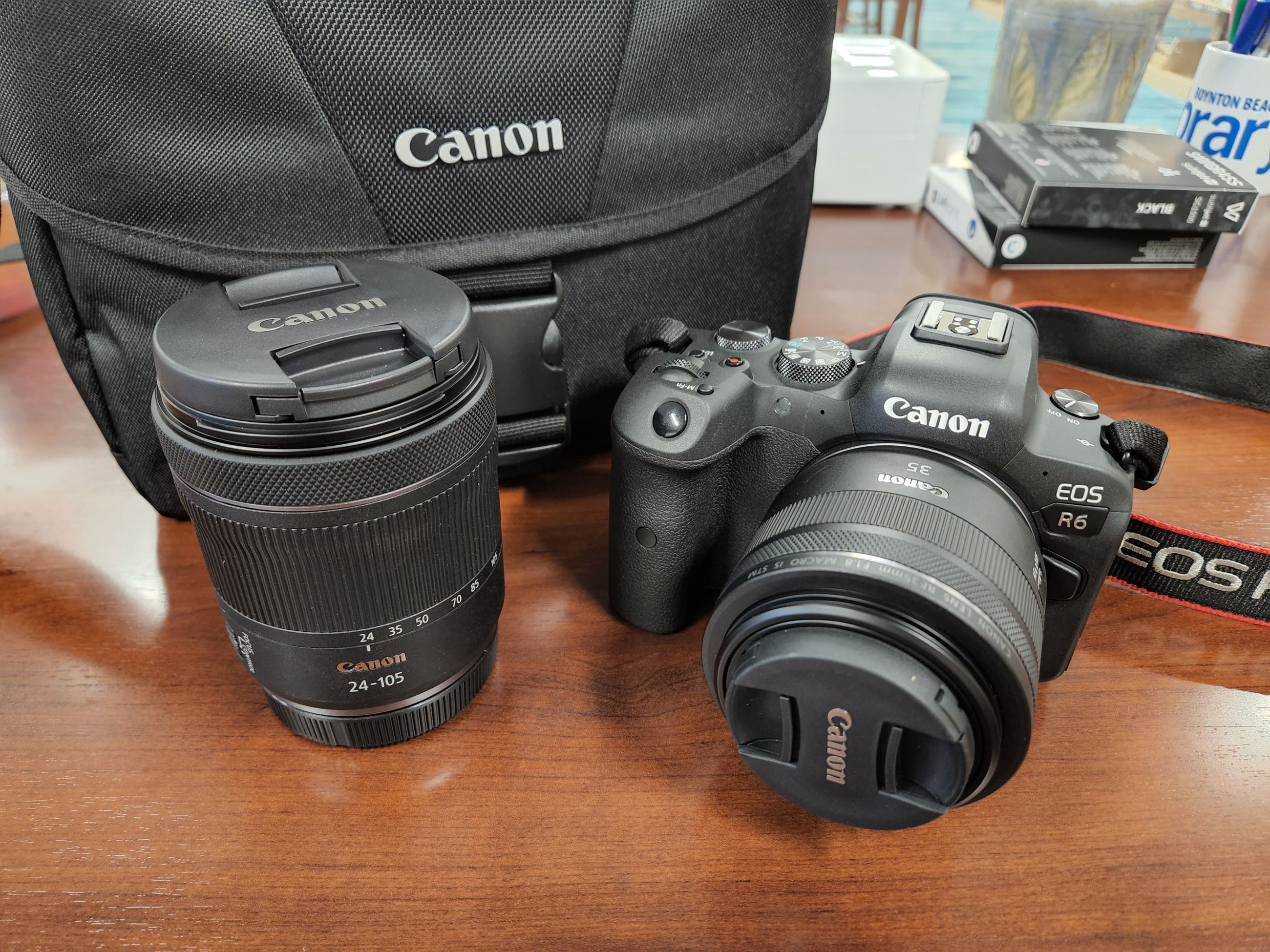 Canon EOS R6 Mirrorless Camera